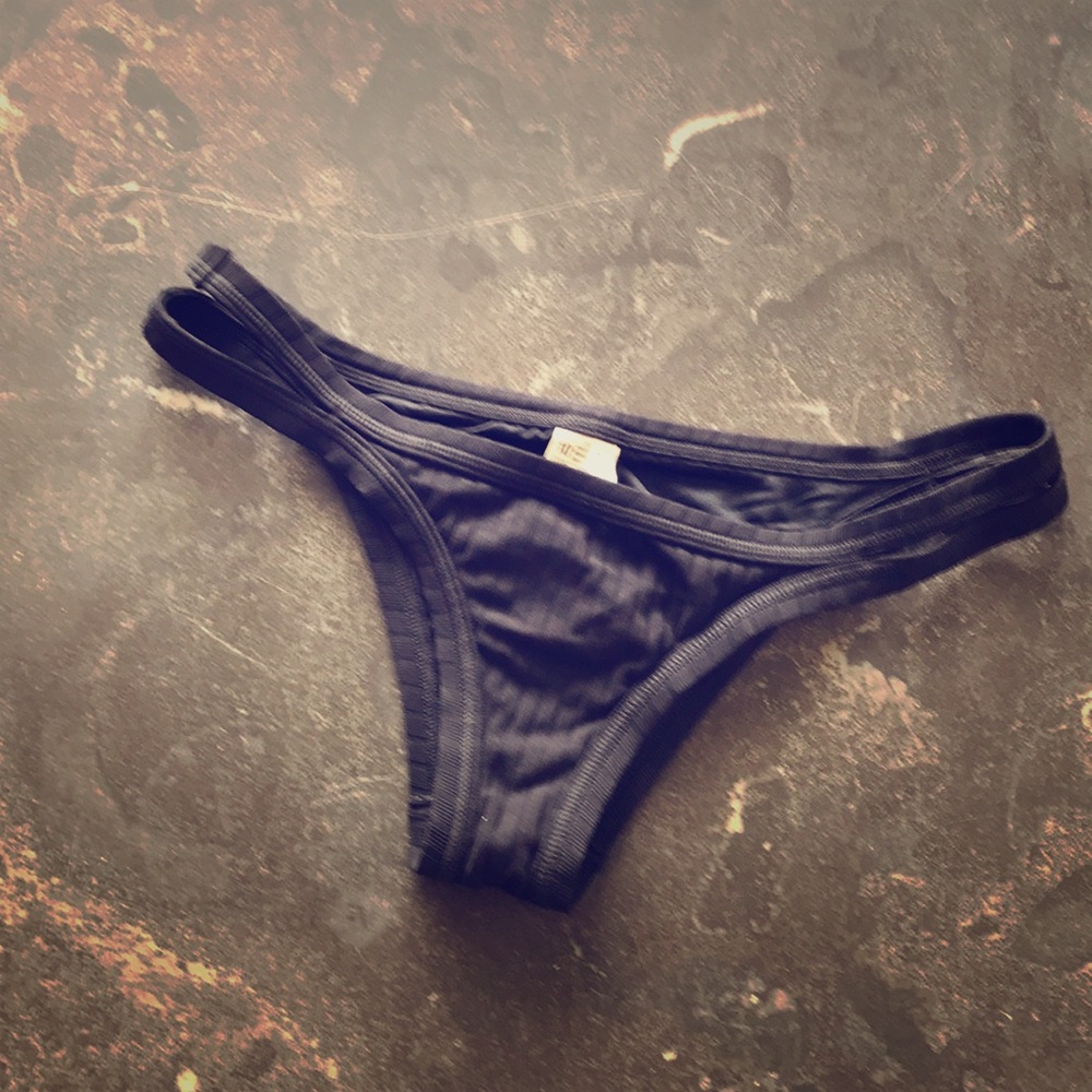 Sea folly size 10 swim bottom